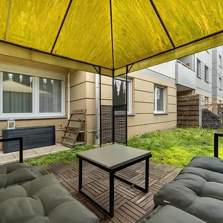 Cosy With Garden By Renters * 브로츠와프