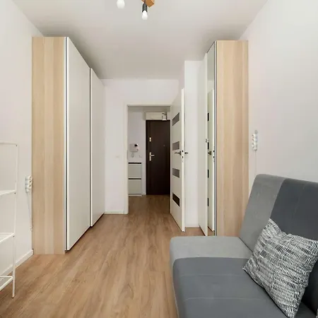 Cosy With Garden By Renters 아파트 *