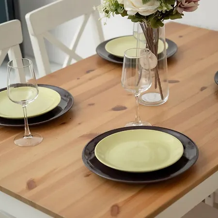 Cosy With Garden By Renters 아파트