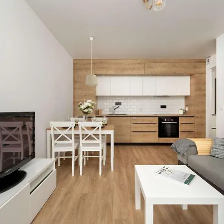 Cosy With Garden By Renters * 브로츠와프